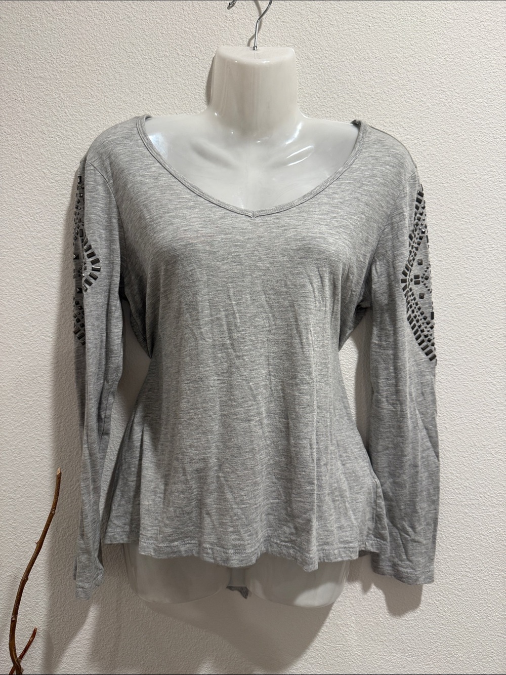 Ariat Light Gray V-Neck Long Sleeve Top with Embellished Elbows